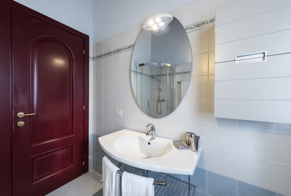 Villa Edy Apartments Tremezzina Екстериор снимка