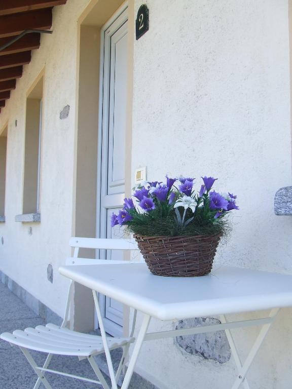 Villa Edy Apartments Tremezzina Стая снимка